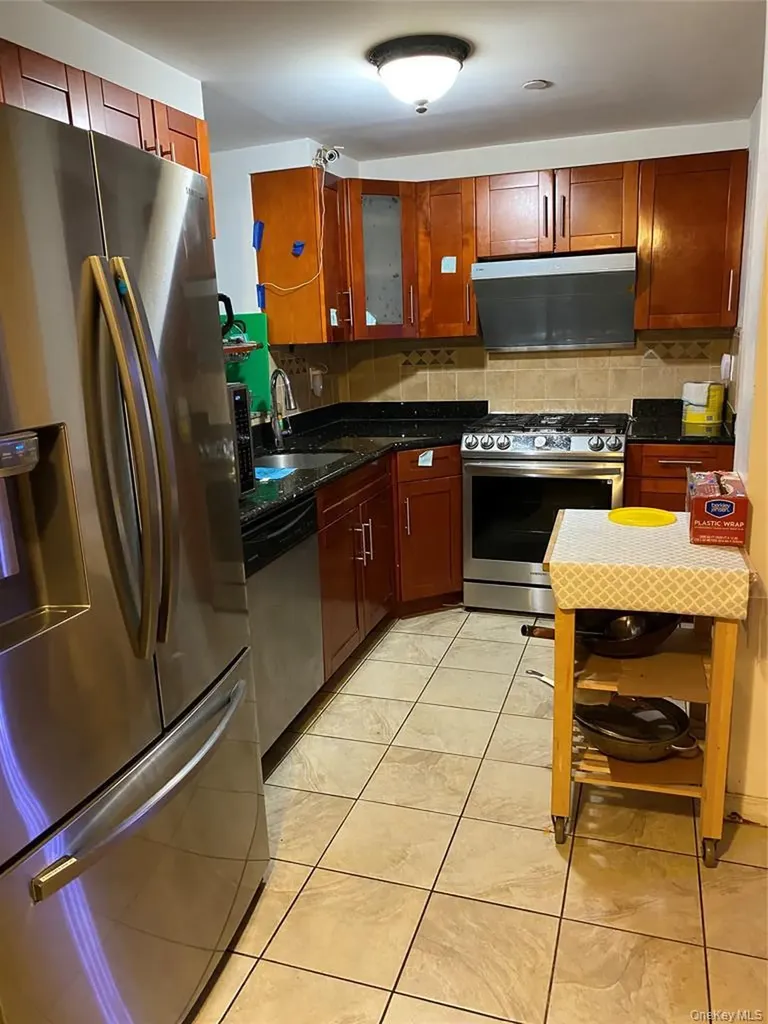 14075 Ash Avenue Flushing NY 11355