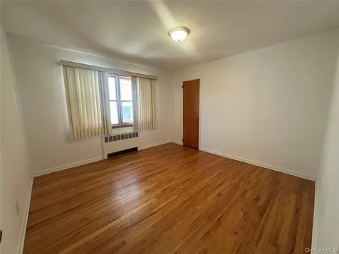 12 Smith Street Glen Cove NY 11542
