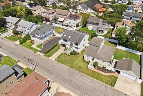 2569 Seminole Avenue Seaford NY 11783