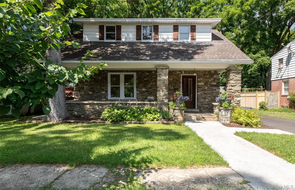 46 N Parsonage Street Rhinebeck NY 12572