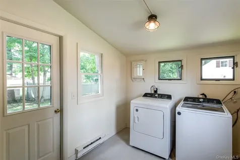 46 N Parsonage Street Rhinebeck NY 12572