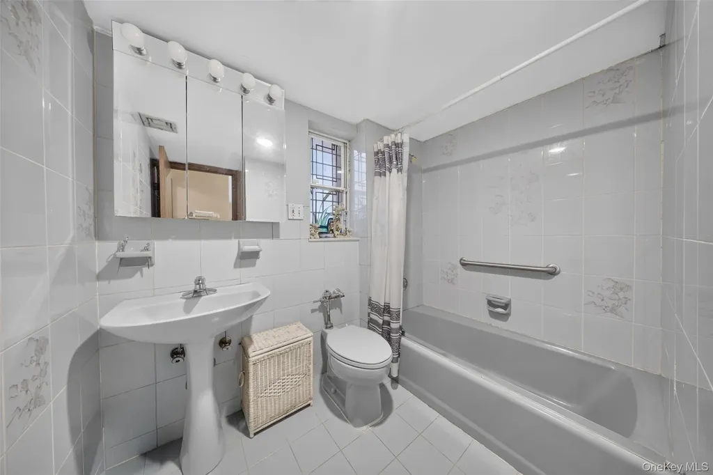 138-61 63rd Avenue Flushing NY 11367