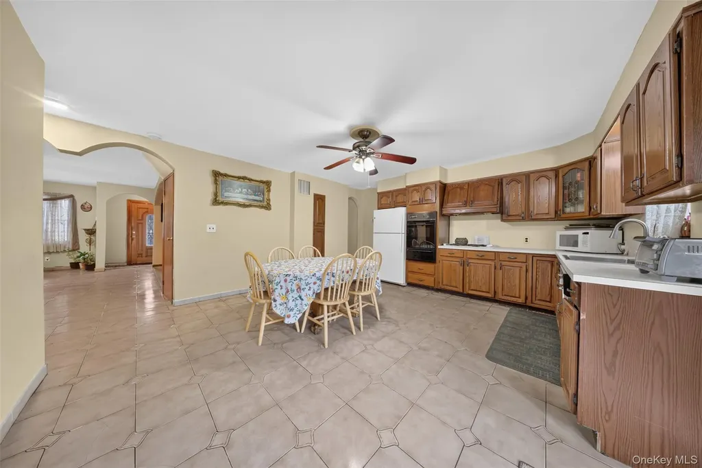 138-61 63rd Avenue Flushing NY 11367