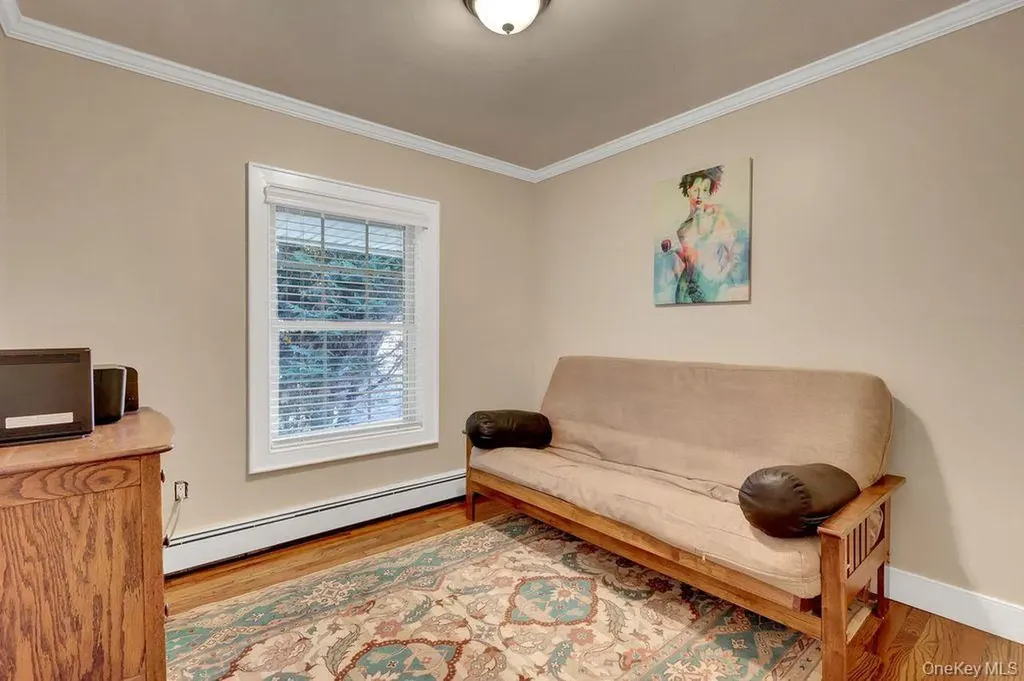 40 Ogston Terrace Malverne NY 11565