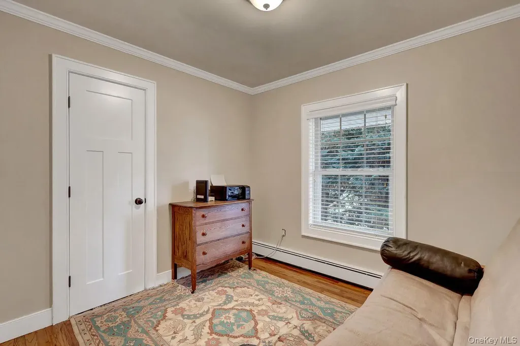 40 Ogston Terrace Malverne NY 11565