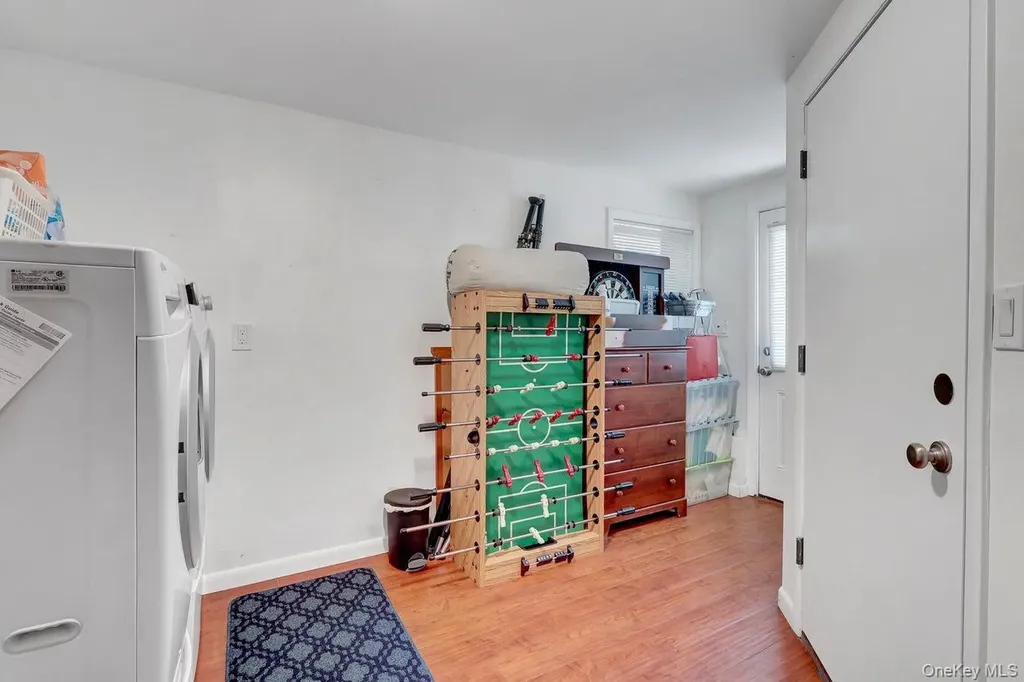 40 Ogston Terrace Malverne NY 11565