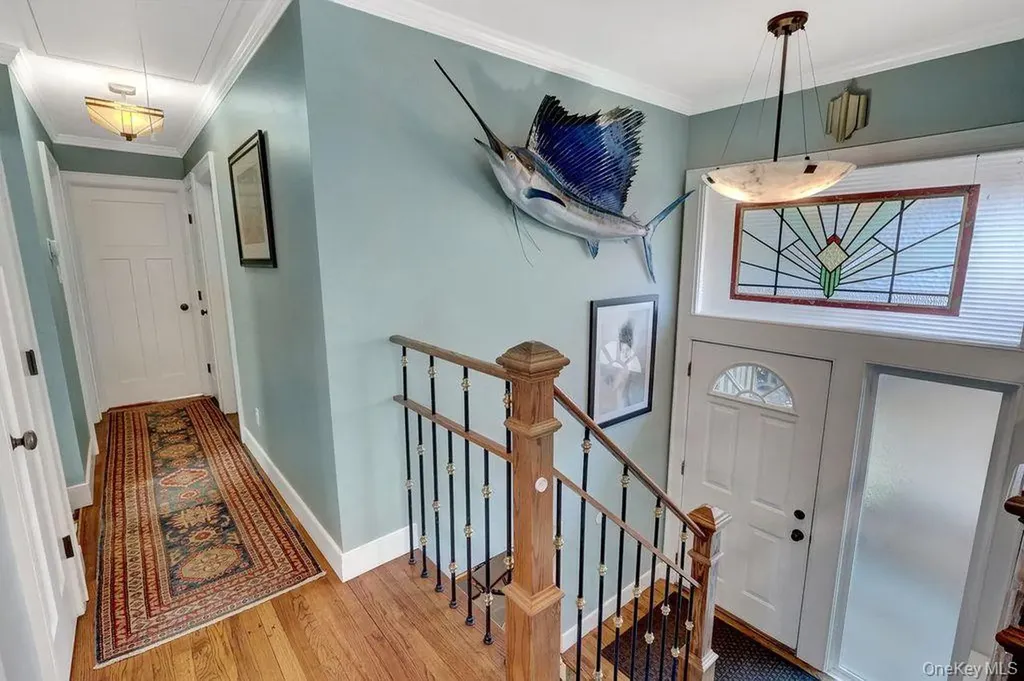 40 Ogston Terrace Malverne NY 11565