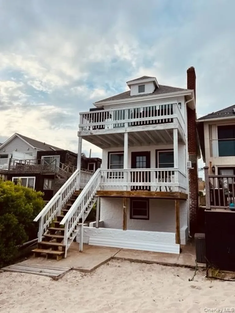 833 Oceanfront Long Beach NY 11561