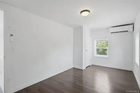 142 Railroad Avenue Kingston NY 12401
