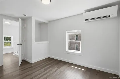 142 Railroad Avenue Kingston NY 12401