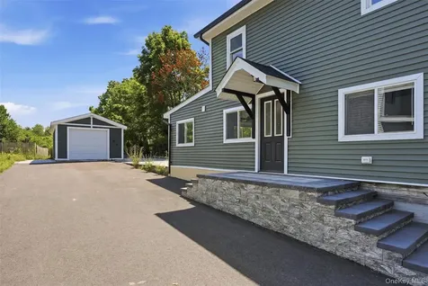 142 Railroad Avenue Kingston NY 12401