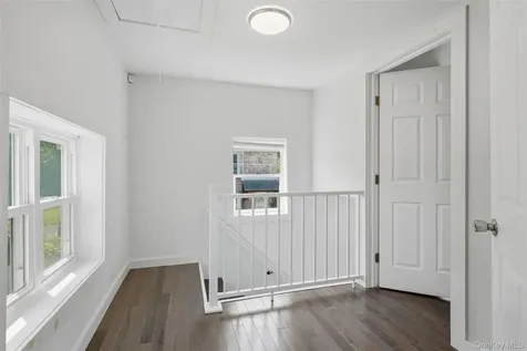 142 Railroad Avenue Kingston NY 12401