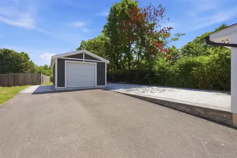 142 Railroad Avenue Kingston NY 12401