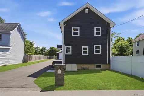 142 Railroad Avenue Kingston NY 12401