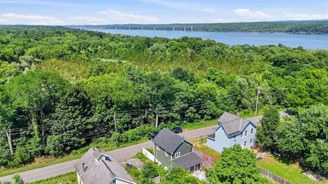 142 Railroad Avenue Kingston NY 12401
