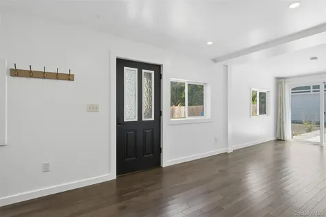 142 Railroad Avenue Kingston NY 12401