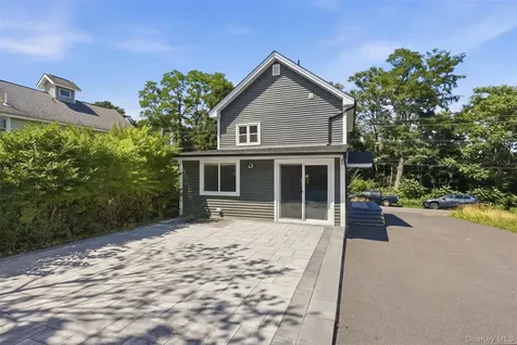 142 Railroad Avenue Kingston NY 12401