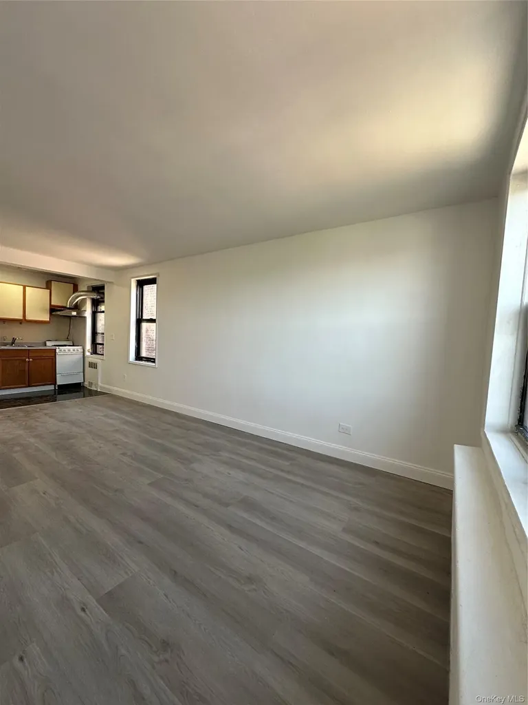 150-30 71 Avenue Flushing NY 11367