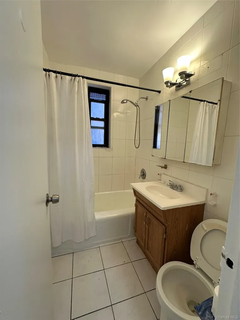 150-30 71 Avenue Flushing NY 11367
