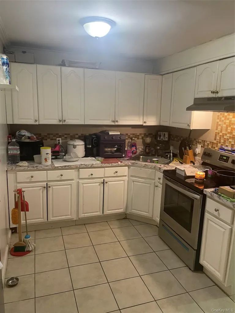 431 Turneur Avenue Bronx NY 10473