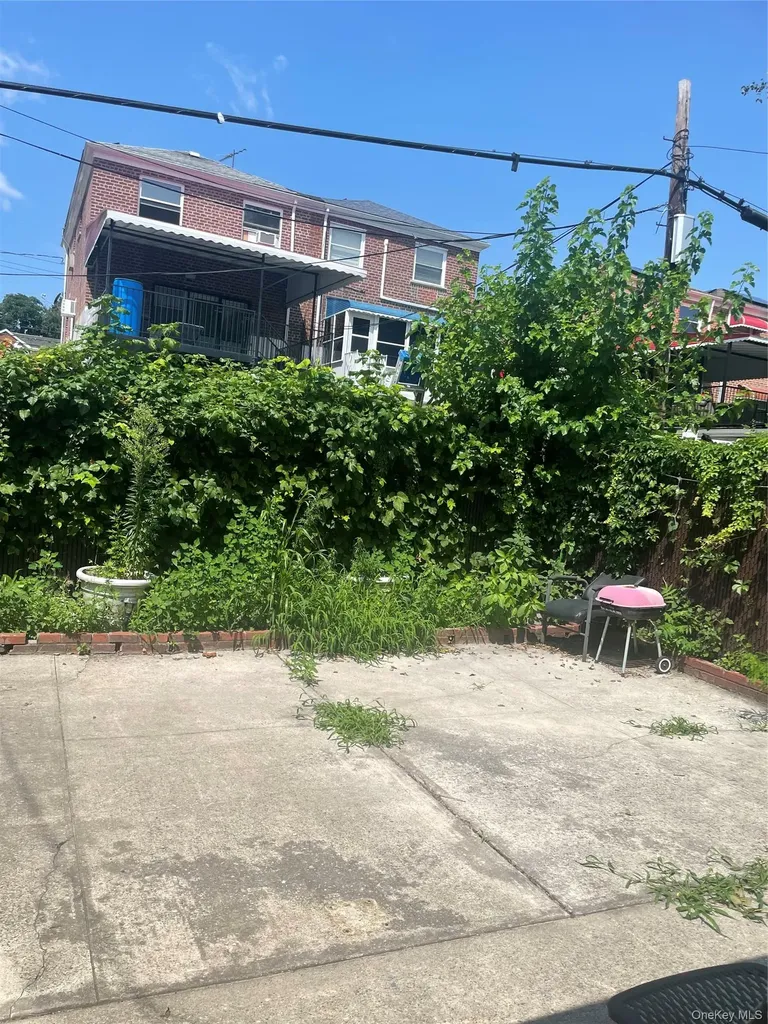 431 Turneur Avenue Bronx NY 10473