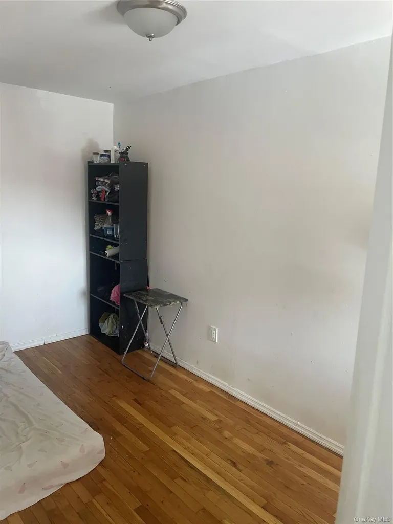 431 Turneur Avenue Bronx NY 10473