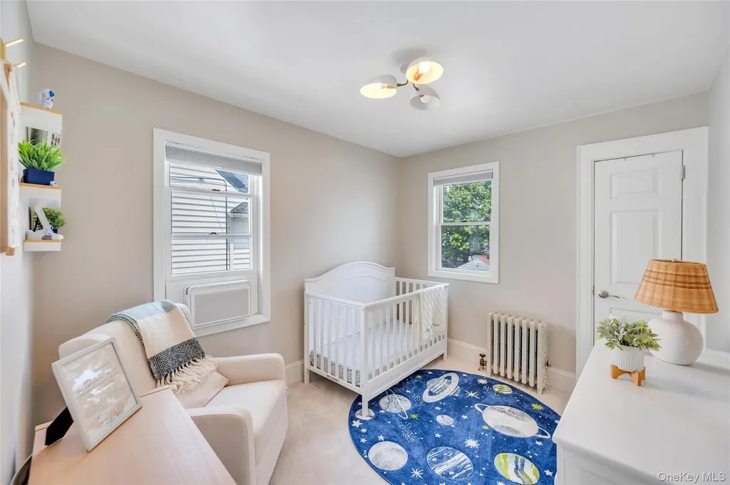 232 Locust Street Valley Stream NY 11581