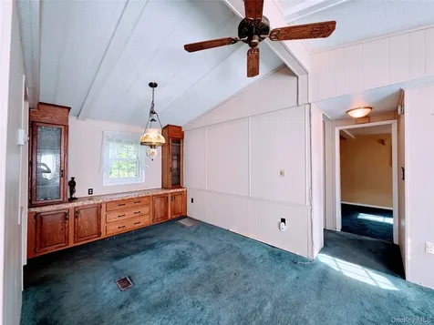 35 Perry Road Hyde Park NY 12538