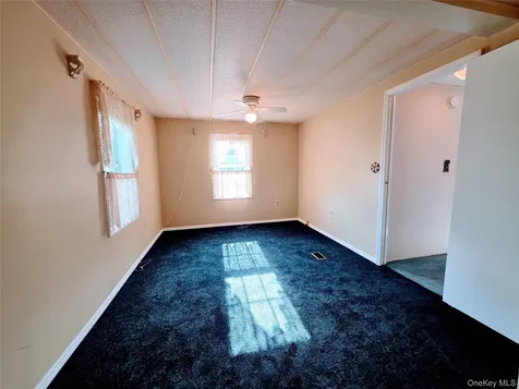 35 Perry Road Hyde Park NY 12538