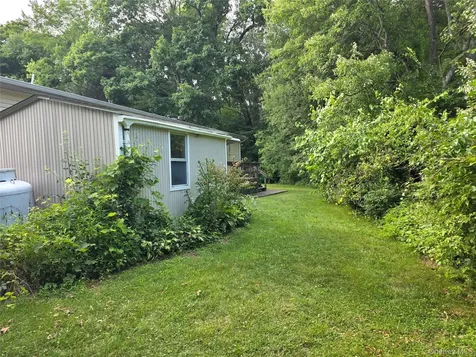 35 Perry Road Hyde Park NY 12538