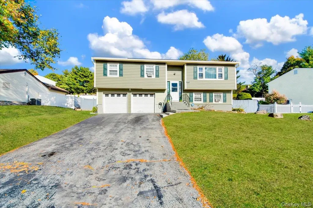 42 Keats Drive New Windsor NY 12553