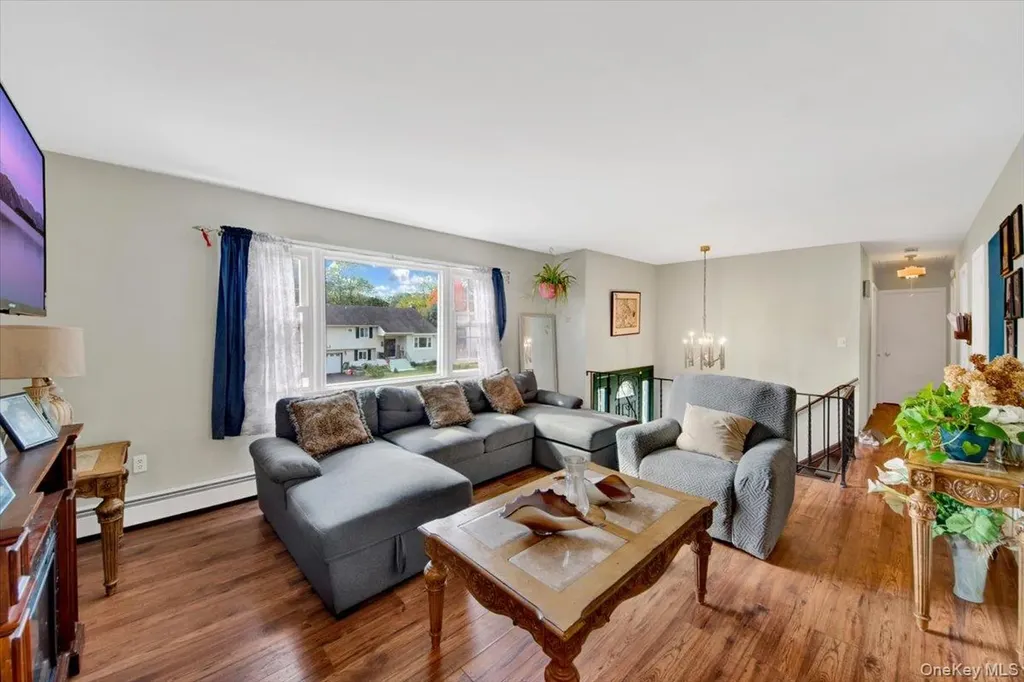 42 Keats Drive New Windsor NY 12553