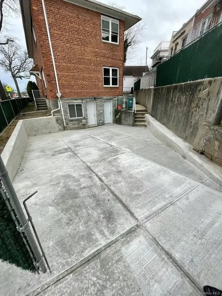 33-08 Francis Lewis Boulevard Flushing NY 11358