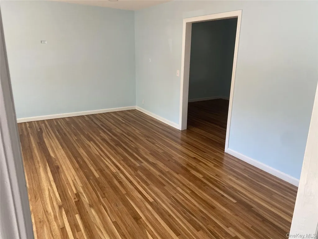 83-08 Langdale Street New Hyde Park NY 11040