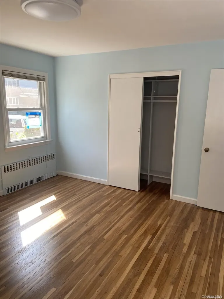 83-08 Langdale Street New Hyde Park NY 11040