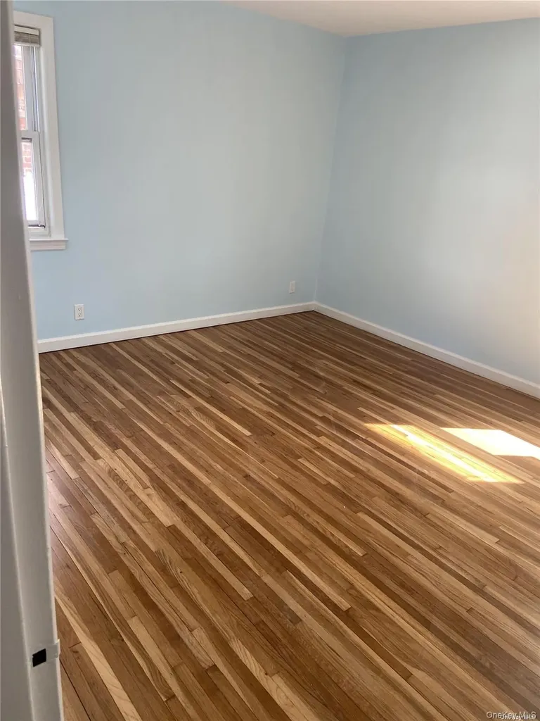 83-08 Langdale Street New Hyde Park NY 11040