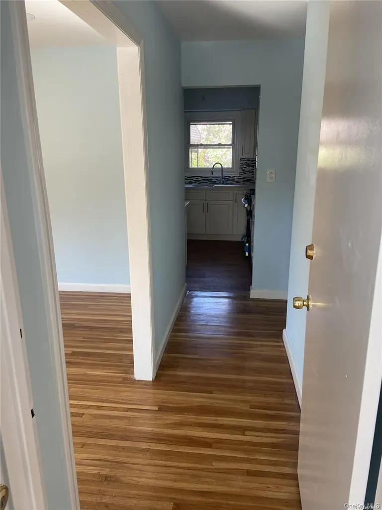83-08 Langdale Street New Hyde Park NY 11040
