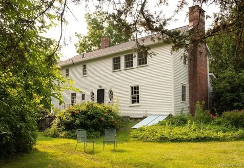 210 Bate Road Claverack NY 12521