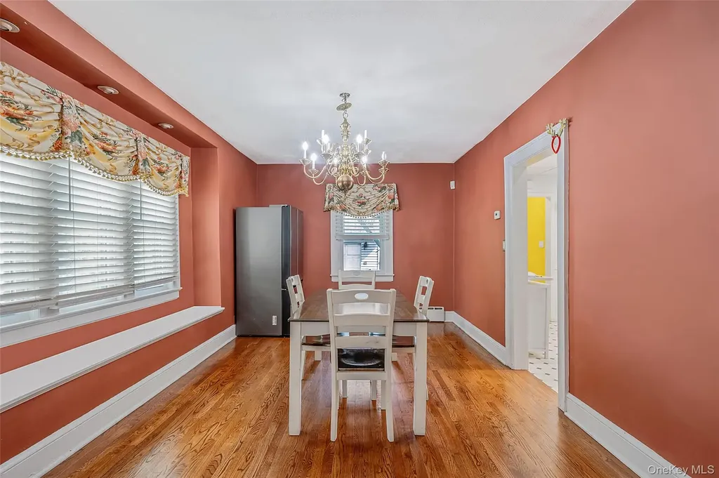214 Lowell Avenue Floral Park NY 11001