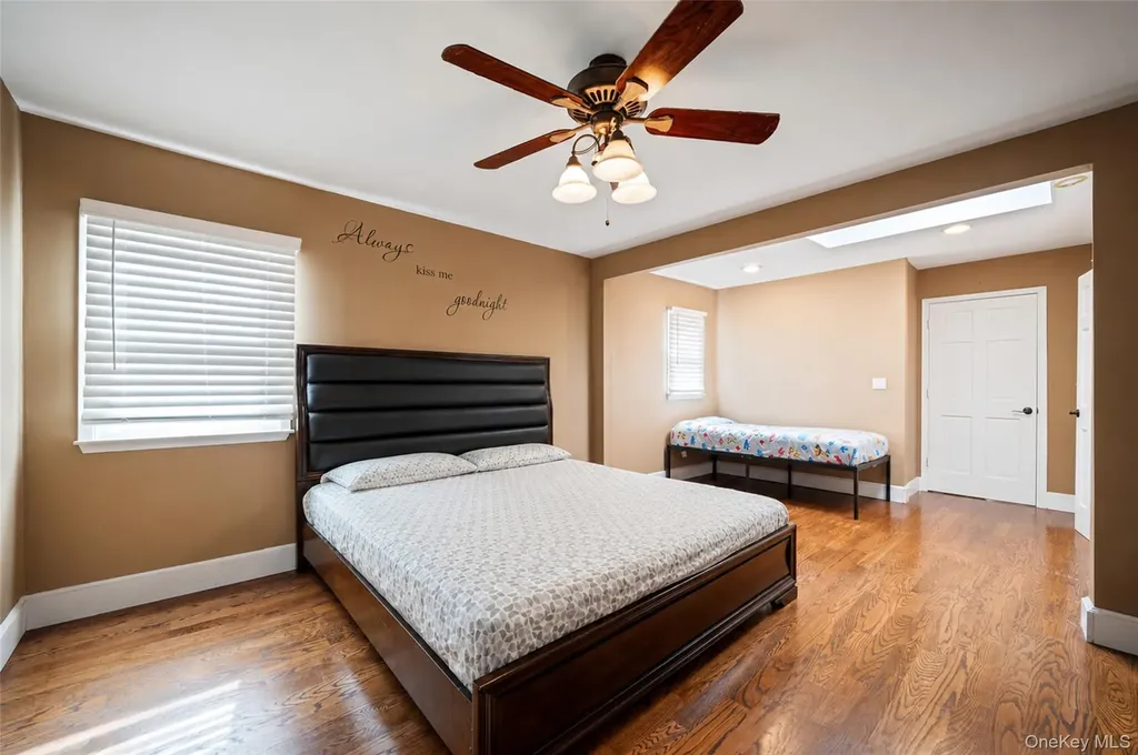 214 Lowell Avenue Floral Park NY 11001