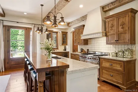 5 Puritan Place Huntington NY 11743