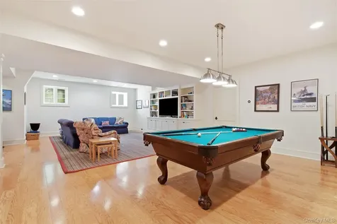 5 Puritan Place Huntington NY 11743