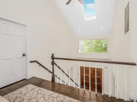 8 Fairgreen Court Cortlandt Manor NY 10567