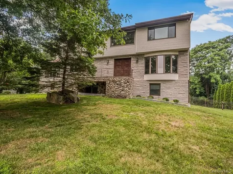 8 Fairgreen Court Cortlandt Manor NY 10567