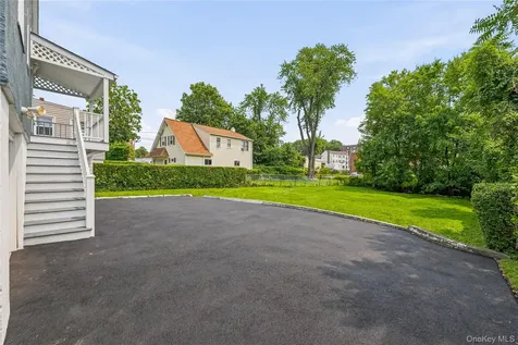 20 S Washington Avenue Hartsdale NY 10530