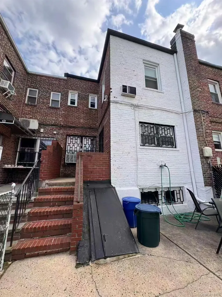 14025 58th Road Flushing NY 11355