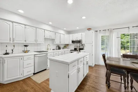 24 Bauer Avenue Manorville NY 11949