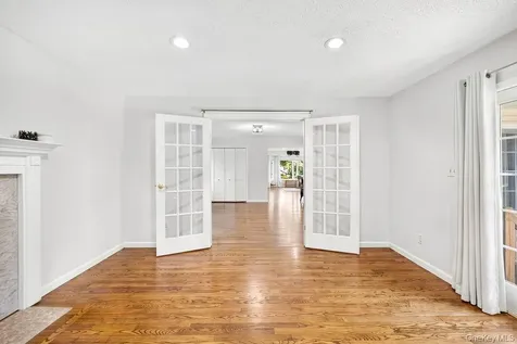 24 Bauer Avenue Manorville NY 11949