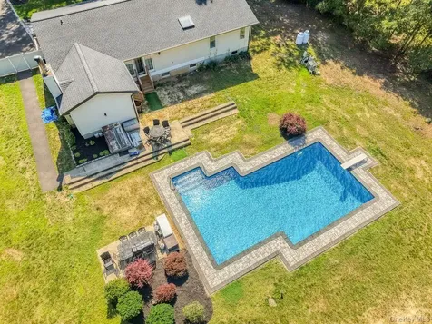 24 Bauer Avenue Manorville NY 11949