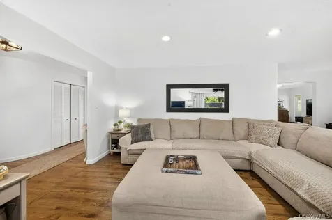 24 Bauer Avenue Manorville NY 11949